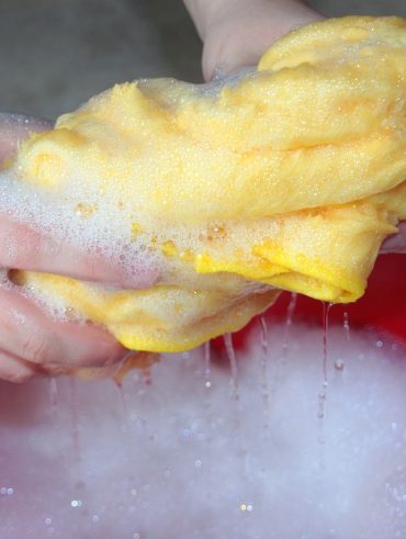 Astuces infaillibles pour se débarrasser du calcaire sur les parois de douche