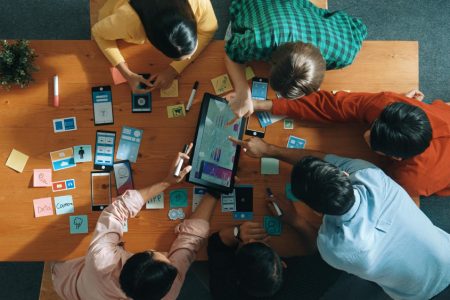 Les 5 services clés d’une agence digitale pour développer votre visibilité en ligne